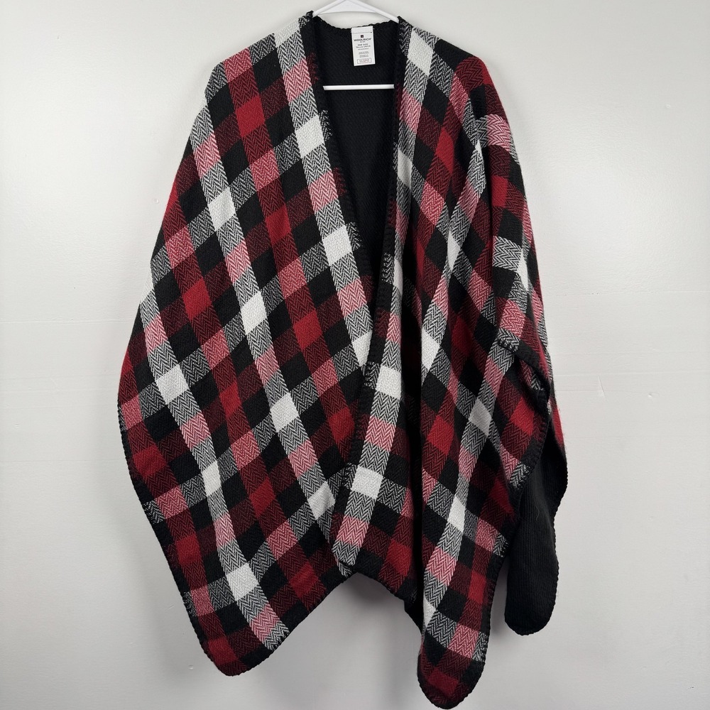 Woolrich Poncho Womens One Size Red Black Plaid Reversible Acrylic Outdoor Wrap